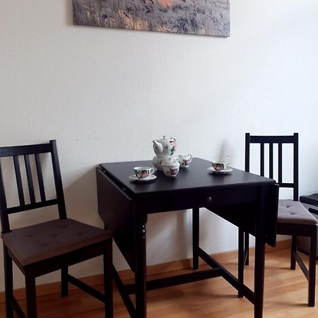 Hotel Dh -Deutsches Haus- Emden Bagian luar foto