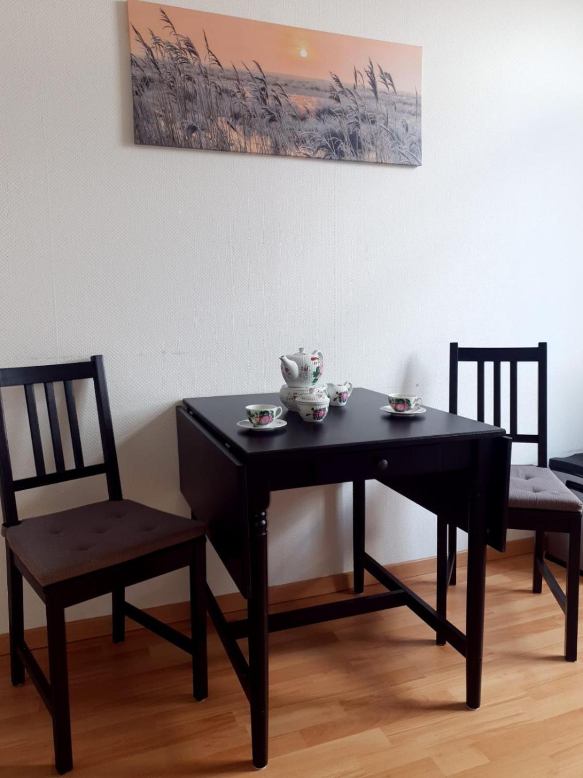 Hotel Dh -Deutsches Haus- Emden Bagian luar foto