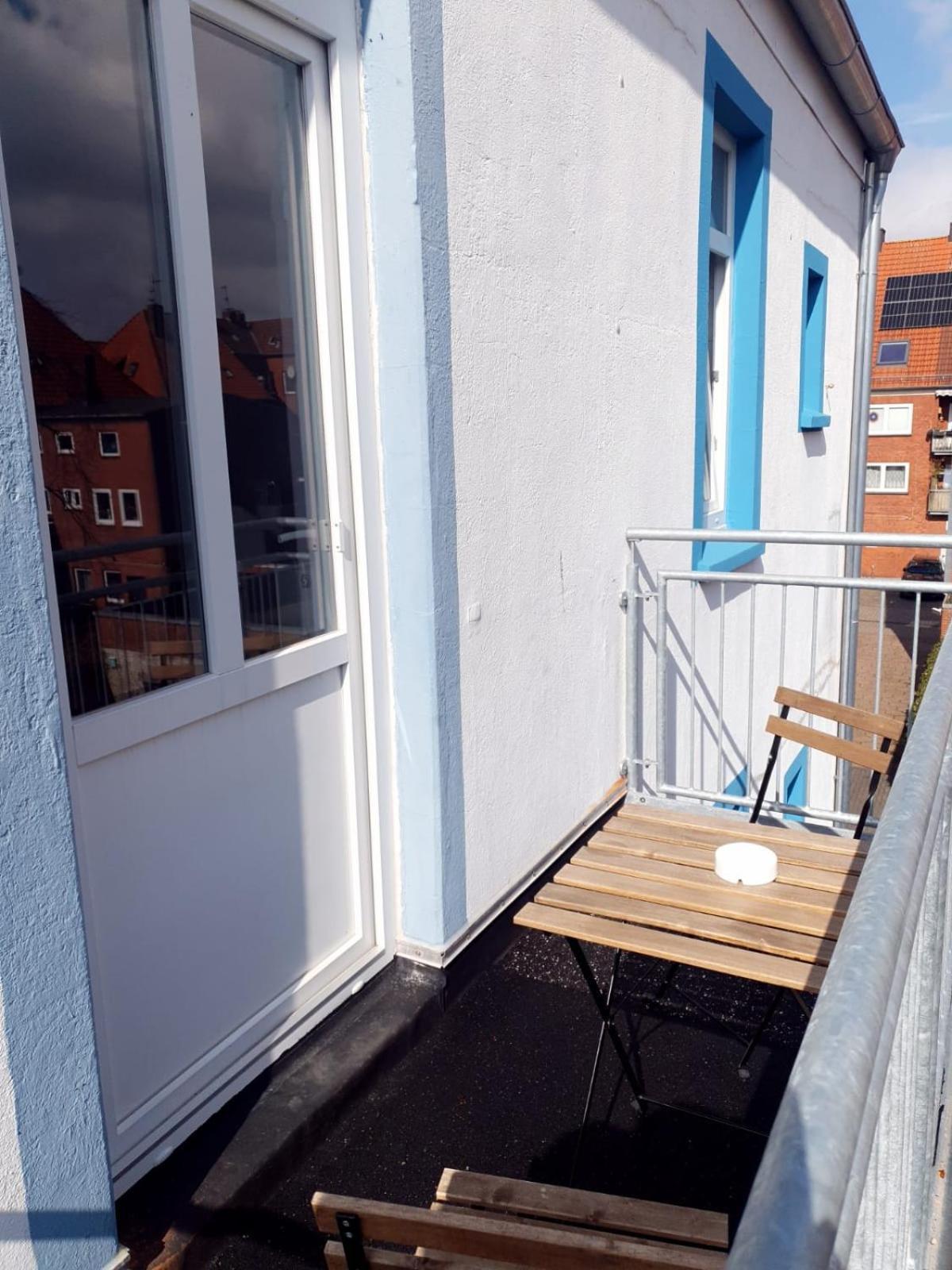 Hotel Dh -Deutsches Haus- Emden Bagian luar foto